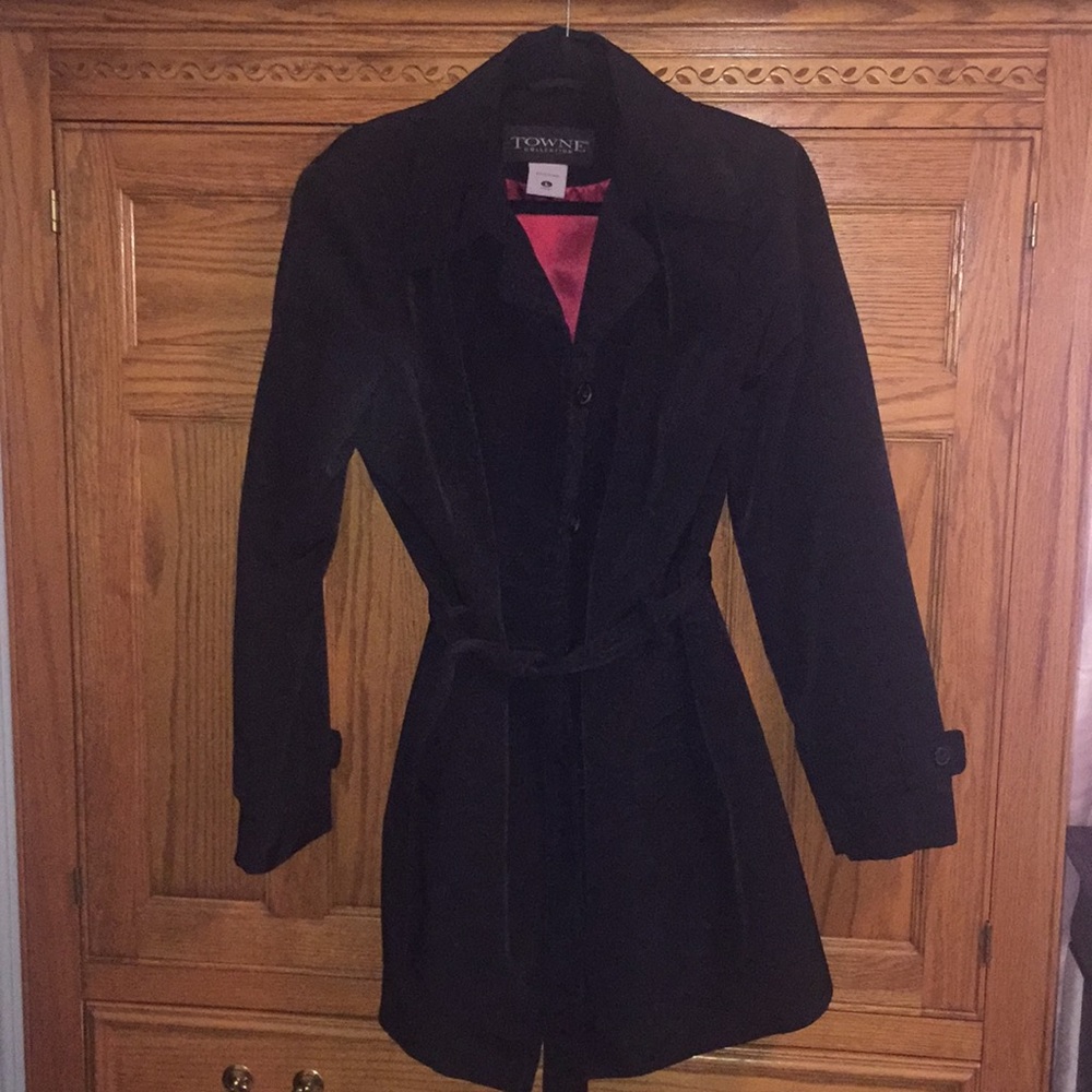 Black trench!  So pretty and sleek!